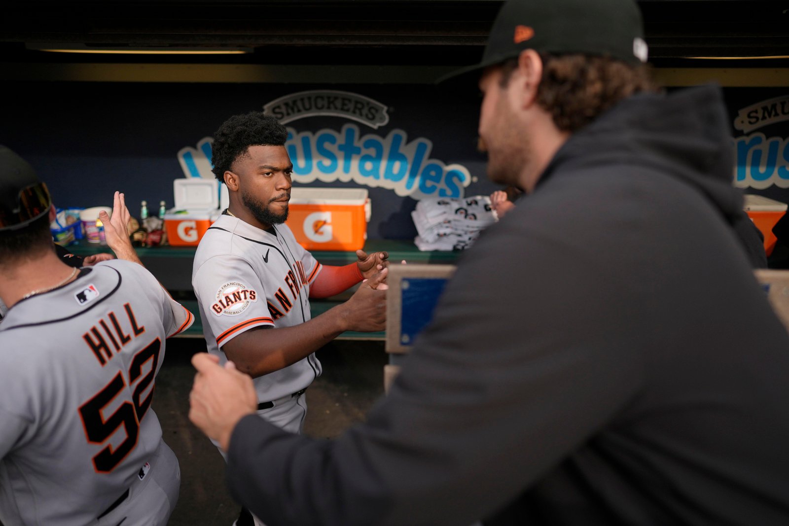 Gigantes sacan a cinco jugadores de su lista de 40